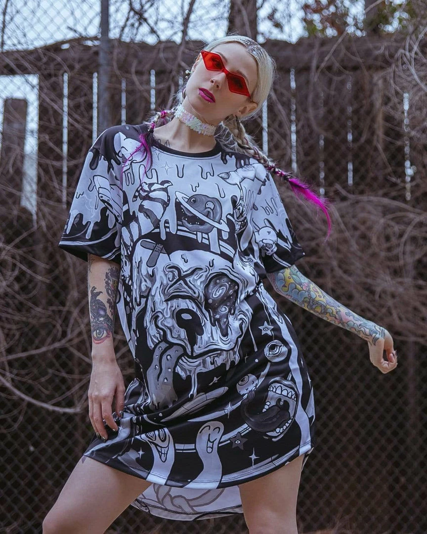 LIQUID STRANGER X SCUMMY BEARS - WEIRD & WONDERFUL (NIGHT) - LONG TEE