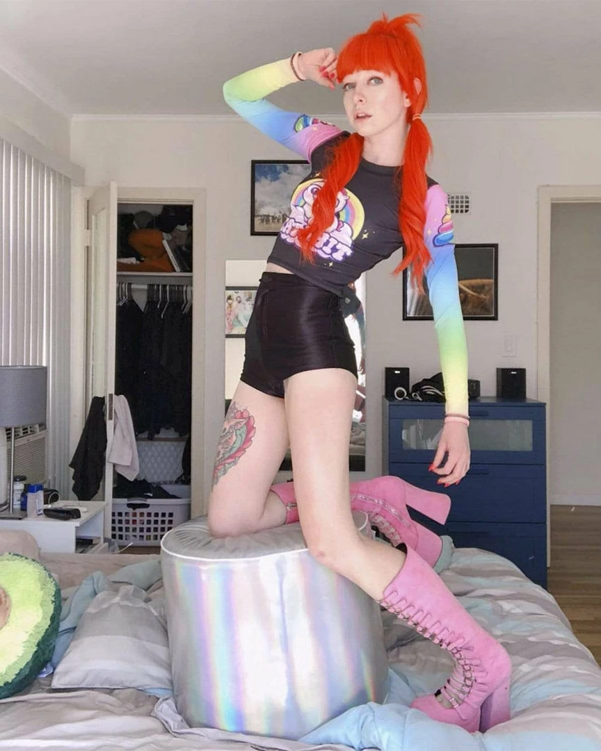 SCUMMY BEARS X MSEASY - EAT SHIT - LONG SLEEVE CROP TOP