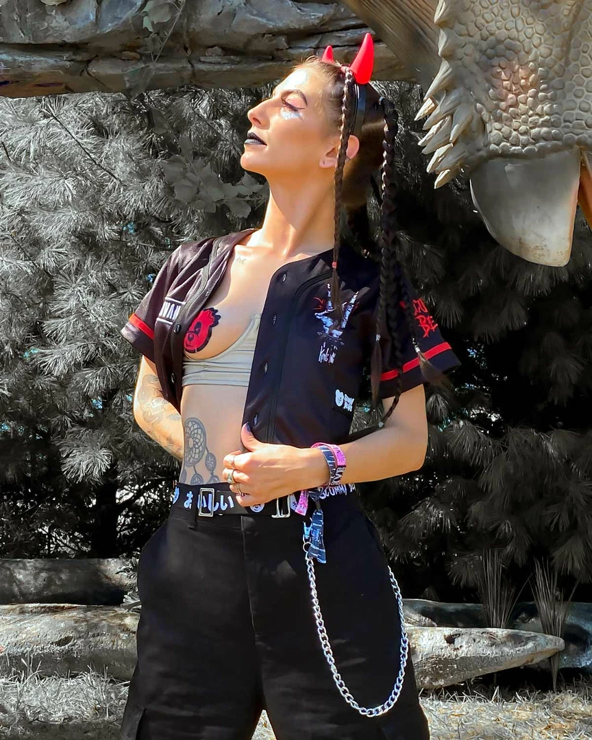 SULLIVAN KING X SCUMMY BEARS - SPINE COLLECTOR (BLACK) - CROP BASEBALL JERSEY JERSEYS